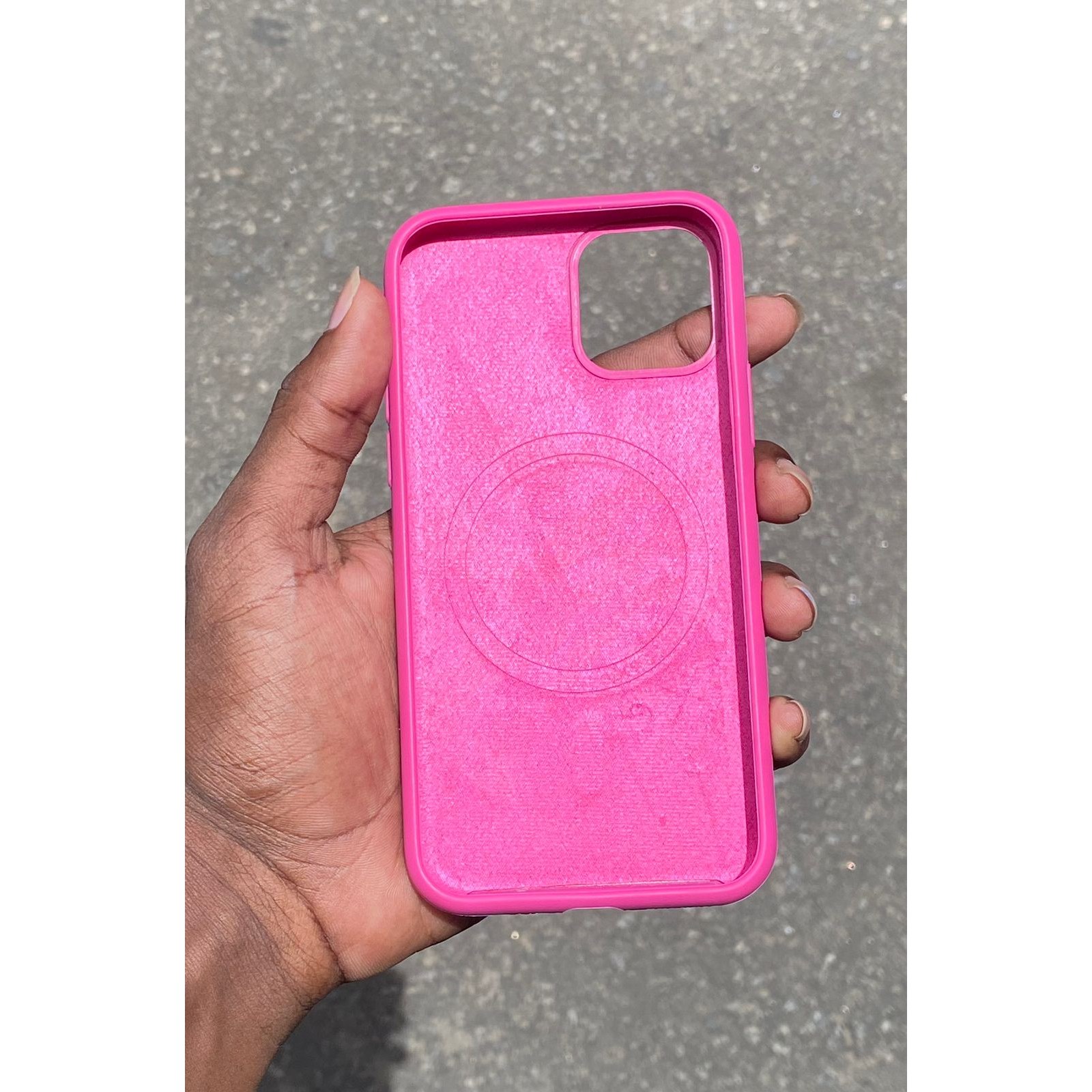 Apple MagSafe Silicon Cover — iPhone 11 Pro - Image 3