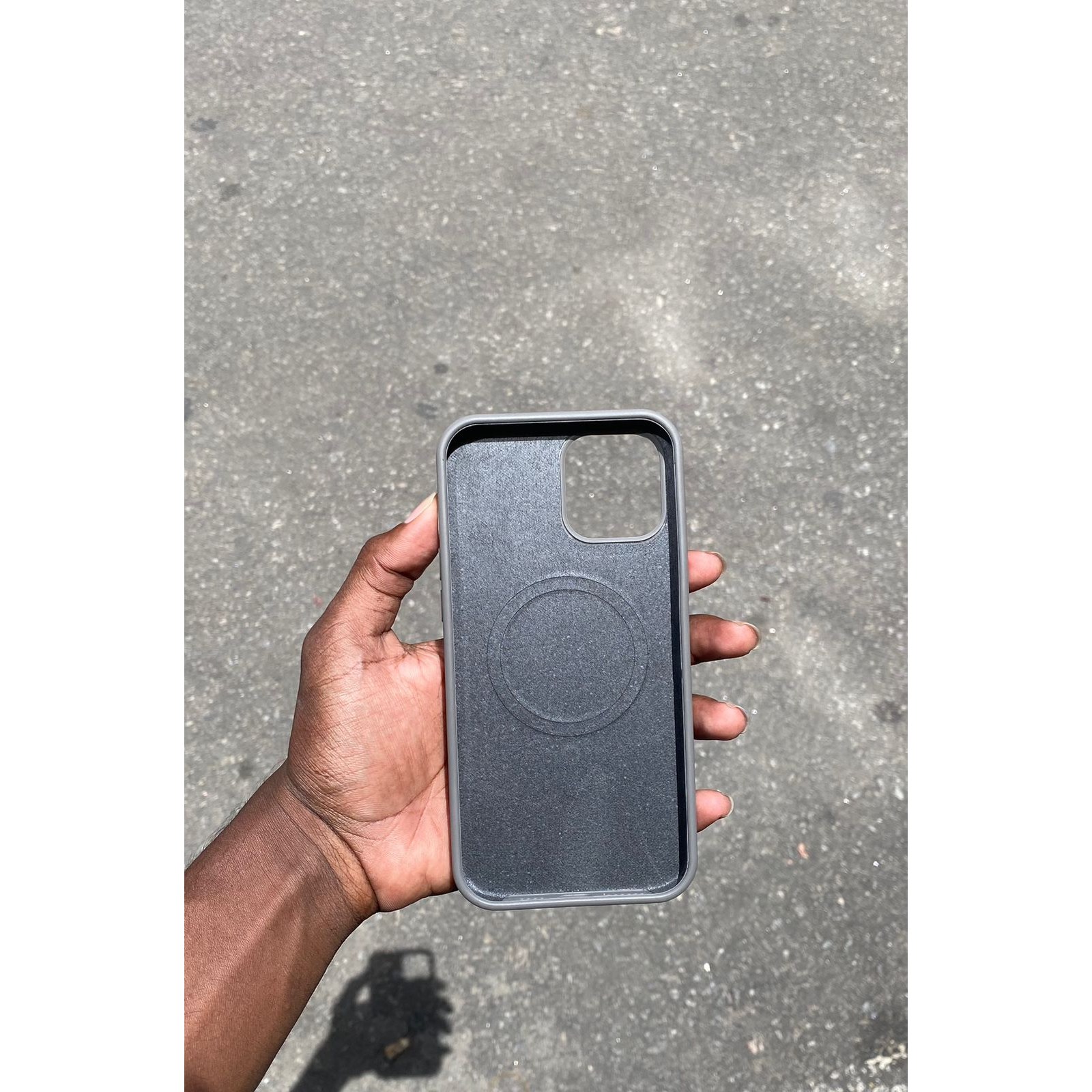 Apple MagSafe Silicon Cover — iPhone 12 Pro Max - Image 3