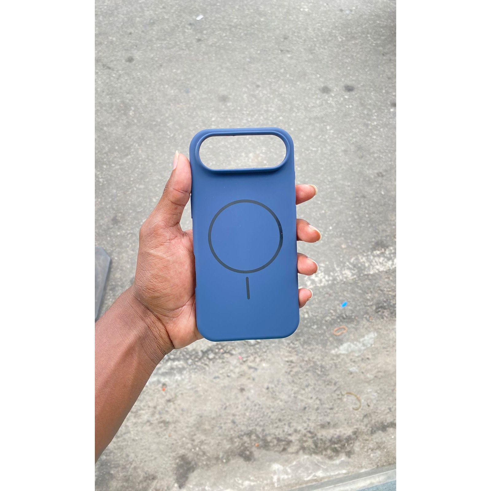 Apple MagSafe Silicon Cover — iPhone 17 Air - Image 2