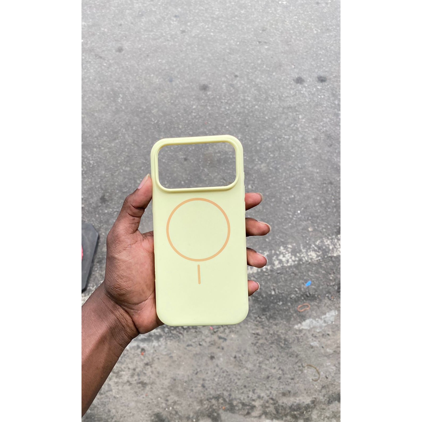 Apple MagSafe Silicon Cover — iPhone 17 Pro Max - Image 2